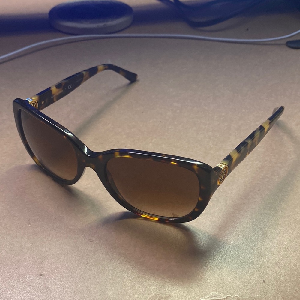 Tory Burch sunglasses…. Great shape, gently worn. Small scratch on right lens.
